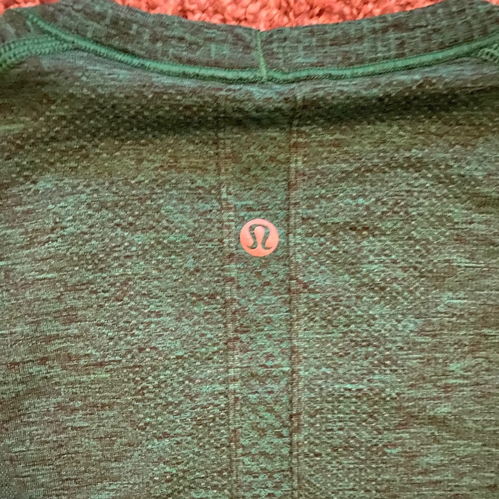 lululemon athletica Long Sleeve